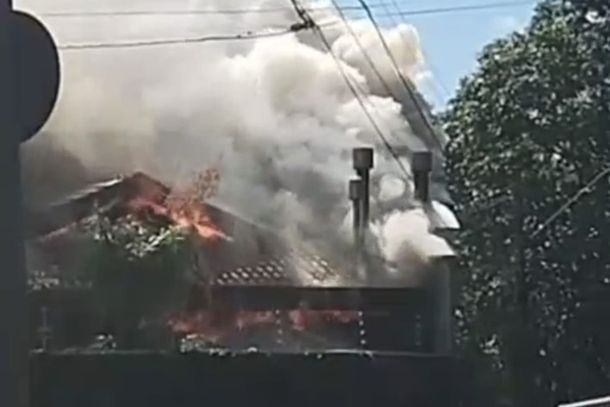 ​Homem invade casa e provoca incêndio